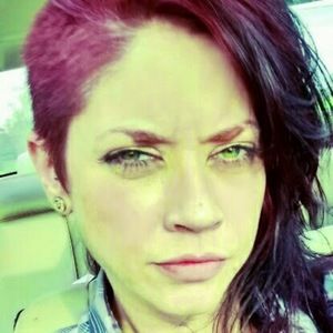 Meet your Posher, Lola